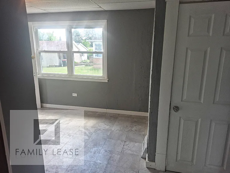 1701 Huron Ave — Photo 9