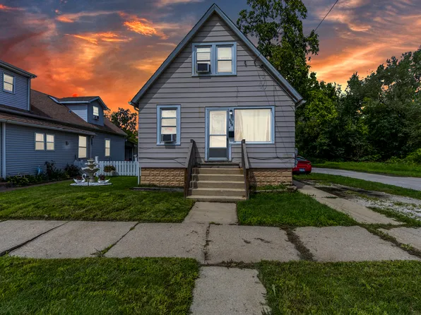 528 E 156th St, Harvey, IL 60426