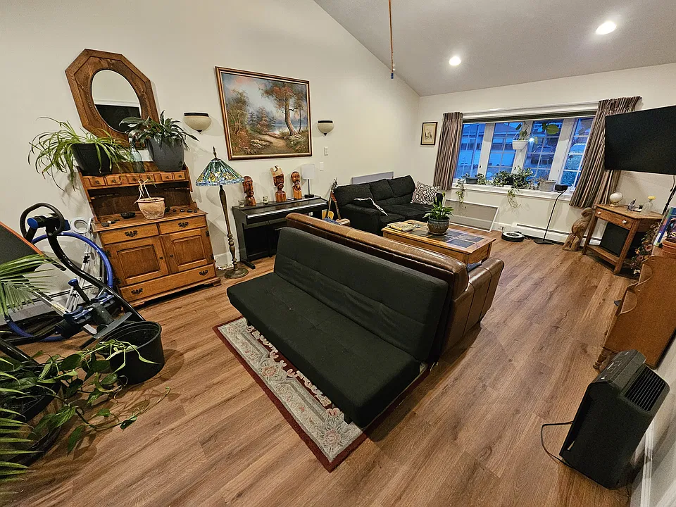 3 Sprague Ln