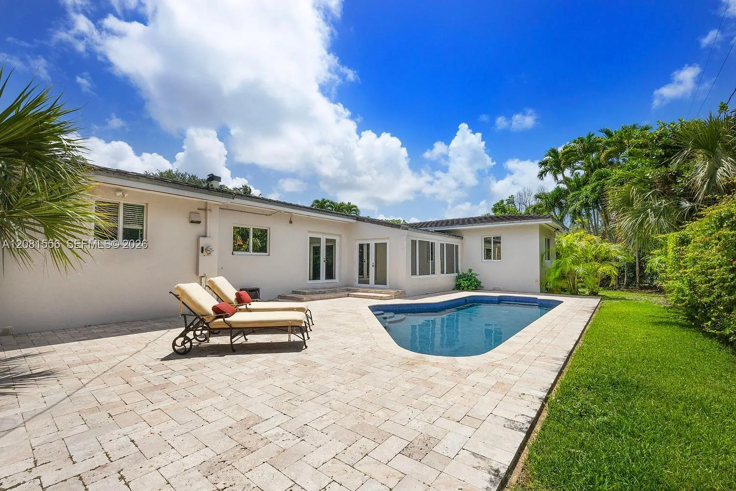Coral Gables Riviera Sec — Photo 2