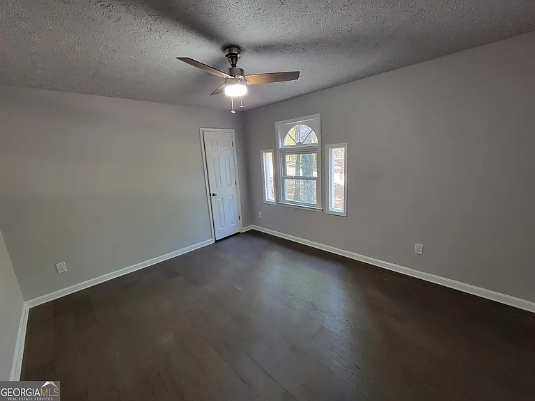 260 Greenfield Cir — Photo 27