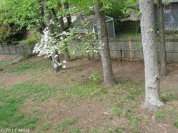 2nd image of 11820 Taft Dr