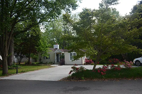 8261 Little River Tpke Photo 1
