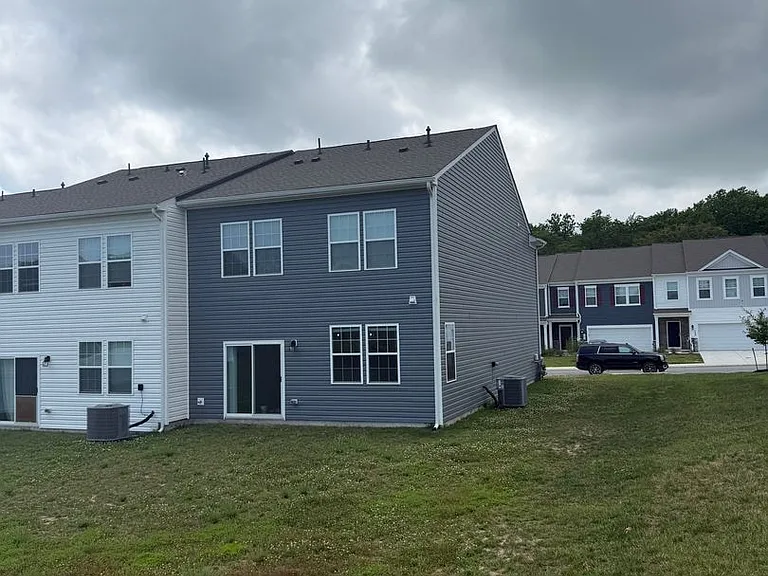 170 Correri St — Photo 16