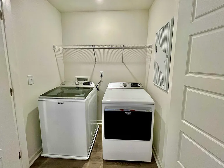 6220 Old Tavern Dr — Photo 20