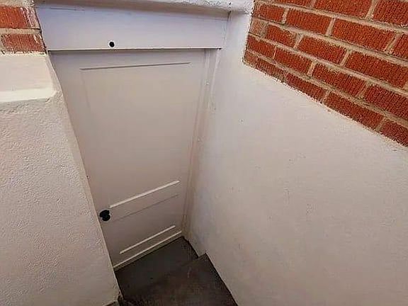 5th image of 4016 Hamilton Ave