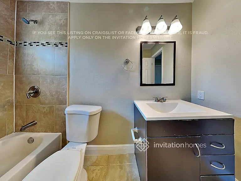 725 Clayton St — Photo 16