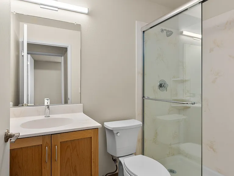 Coddingtown Mall Apartments — Photo 27