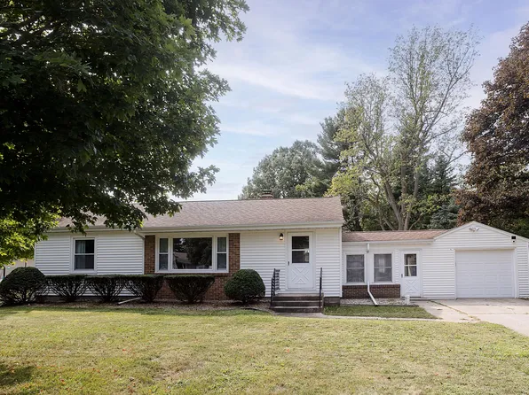 150 Country Club Dr, La Porte, IN 46350