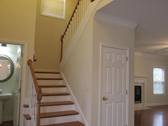 5th image of 4507 Intrigue Ln
