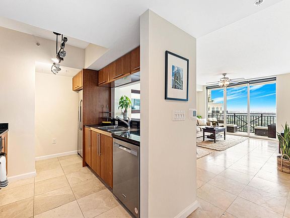 4th image of 610 W Las Olas Boulevard #1811N