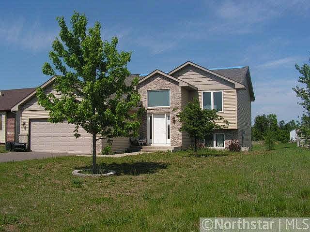 2nd image of 906 Isanti Parkway