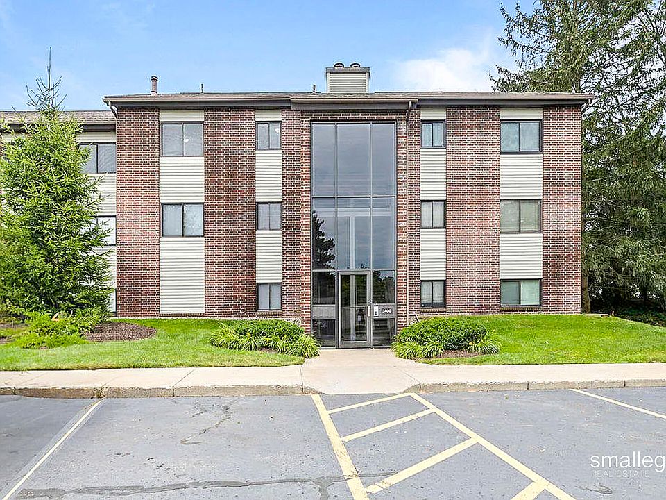 1st image of 3406 Devonwood Hls NE APT E