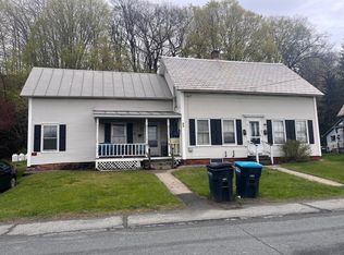 89 Connecticut River Rd, White River Junction, VT 05001