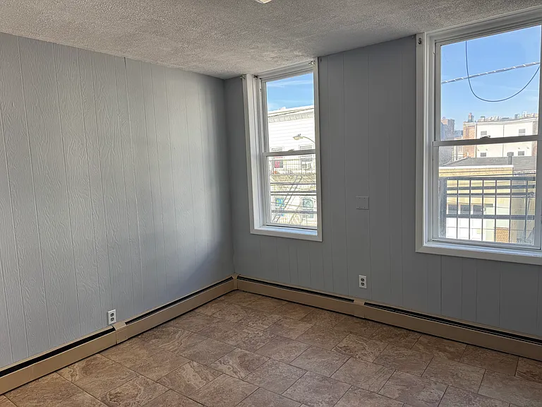 203 Oliver St #2 — Photo 5