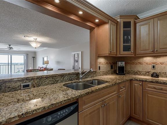 4th image of 7300 Sun Island Dr S APT 902