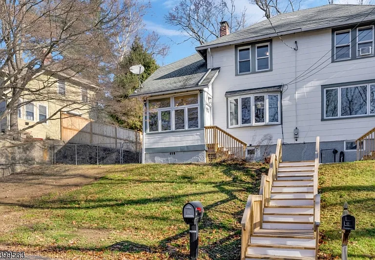 16 Tisco Ave — Photo 1