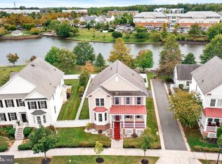 10 North St, Robbinsville, NJ 08691