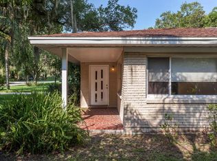 1710 E Crawford Cir, Tampa, FL 33610