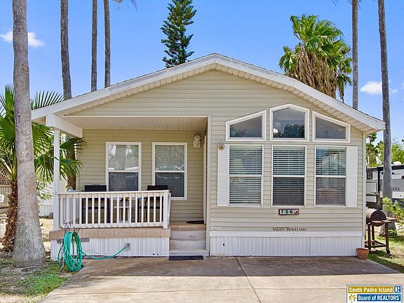 3rd image of 756 E Clam Cir #756