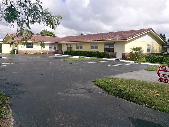 3rd image of 10551 NW 45th St APT 4