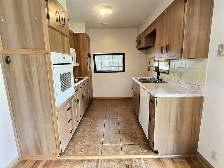 2048 S Ridgewood Dr — Photo 10