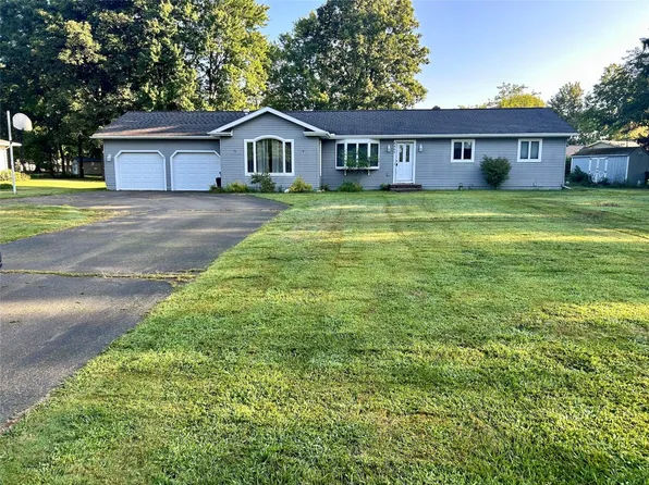 5391 Sunrise Cir, Fairview, PA 16415