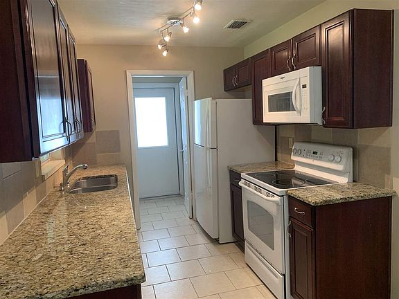 3rd image of 1097 Dorado Dr