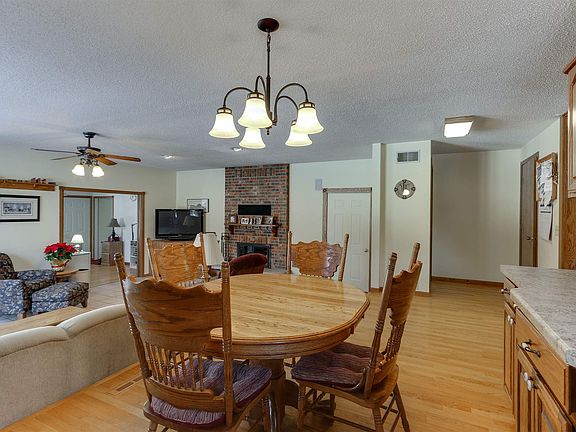 5th image of 7221 Country Village Dr