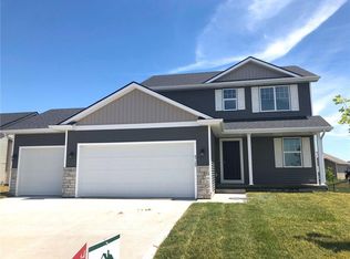 4725 NE Oak Dr, Ankeny, IA 50021