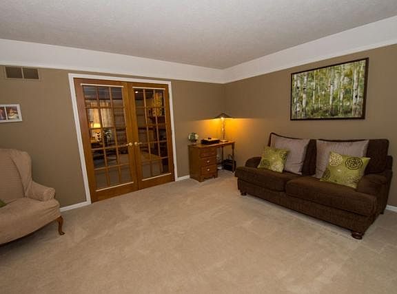 5th image of 53138 Monterey Dr