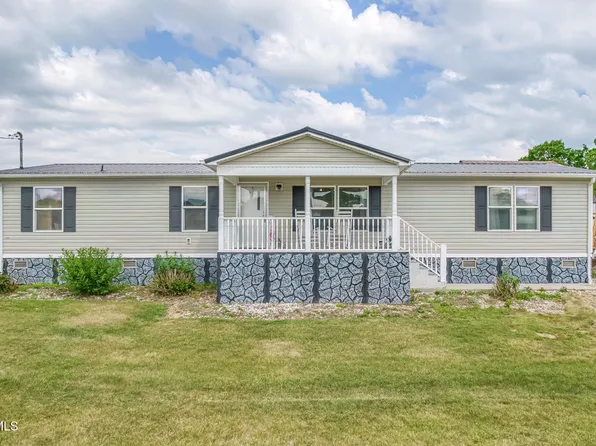 2069 Devault Bridge Rd, Piney Flats, TN 37686