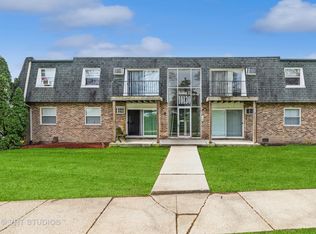 10130 S 84th Ter APT 208, Palos Hills, IL 60465