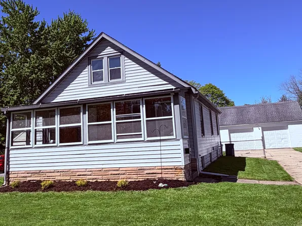 5825 Glasgow Rd, Sylvania, OH 43560