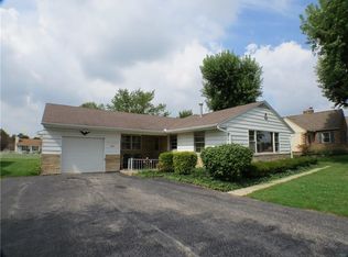 111 Hamilton Rd, Wapakoneta, OH 45895