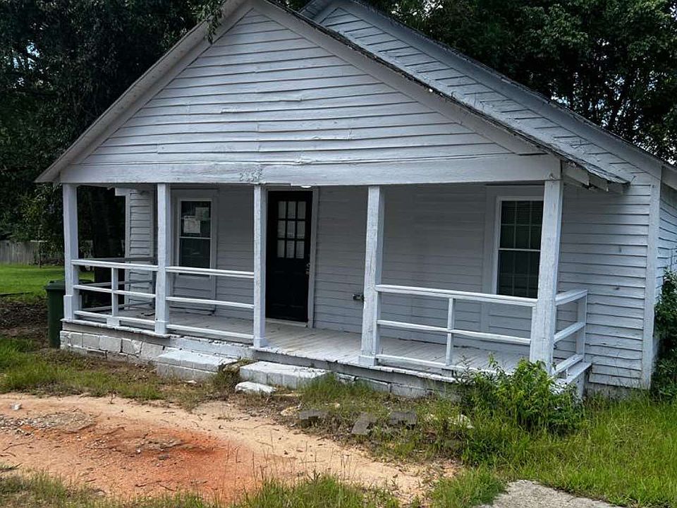 1st image of 235 Kentucky Ave