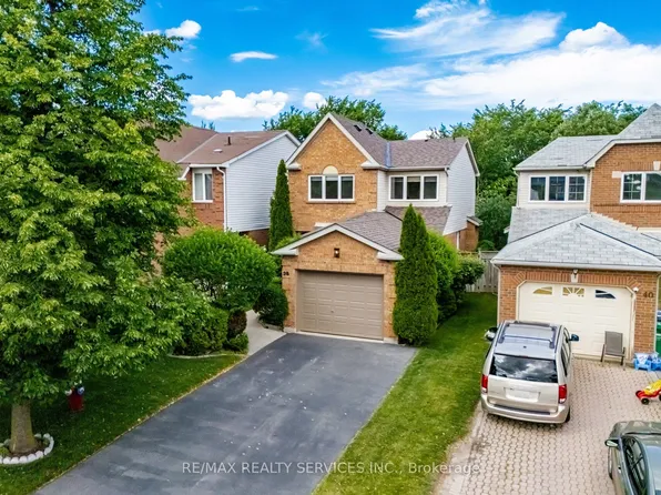 38 Furrows End, Brampton, ON L6Z 4S5