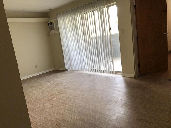 2nd image of 1750 Cromwell Dr APT 2