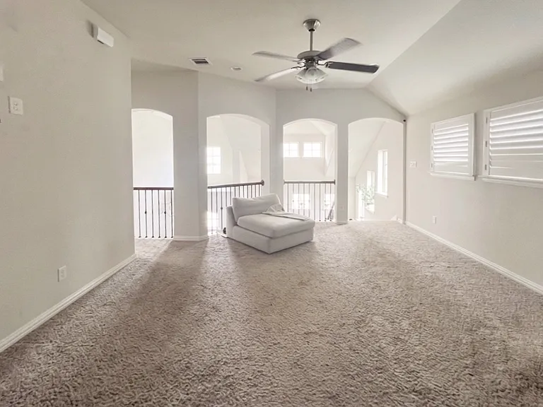 2857 Edinburgh Dr — Photo 16