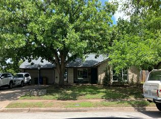 5601 Berry Hill Dr, Austin, TX 78745