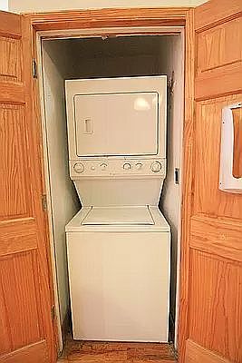 4th image of 145 Rogers Ave #3L