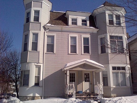 3rd image of 630 Mendota St APT 4
