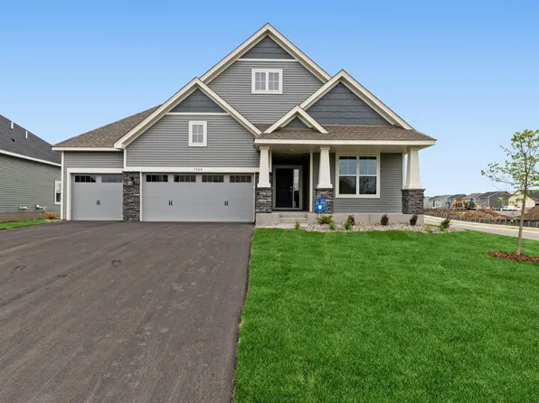 7368 Emily Cir, Lino Lakes, MN 55038