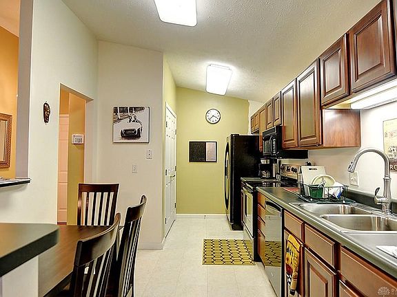 5th image of 1801 Waterstone Blvd APT 206