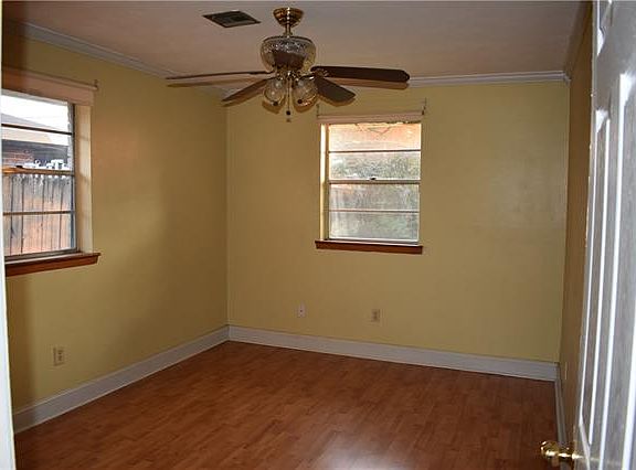 4th image of 3516 Caminada Dr