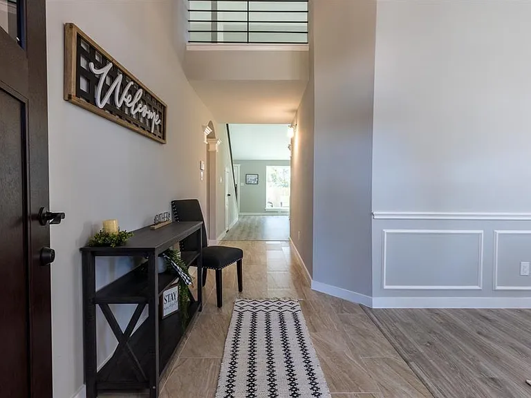 522 Jeremy Ct — Photo 4
