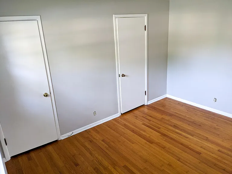 517 Simmons St — Photo 13