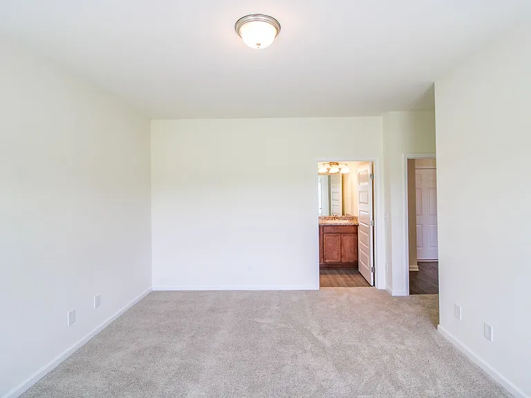 13791 Hill Place Ln — Photo 17