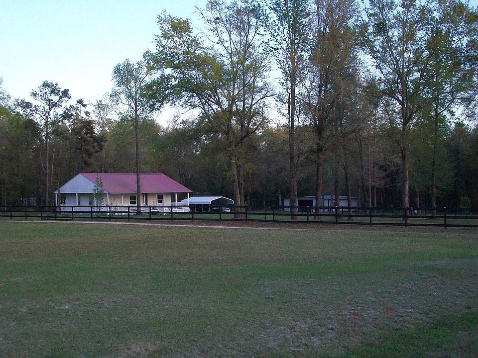 Beautiful Home overlooking Gorgeous 1.5 acre forest, all on one property!