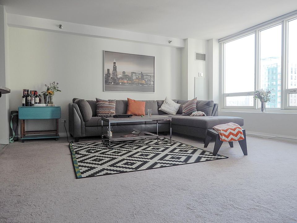 1st image of 33 W Ontario St APT 16H